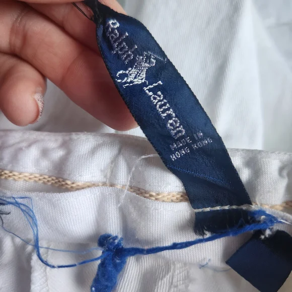 Vintage Ralph Lauren White Shorts. Size 8. RN 67635 - Picture 11 of 15